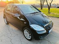 Gebraucht Mercedes A180 109 PS (80 kW) 2012 Schwarz Limousine