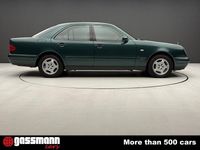 Gebraucht Mercedes E220 95 PS (69 kW) 1997 Grün Limousine