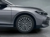 Gebraucht VW Passat 193 PS (141 kW) 2025 Grau Kombi