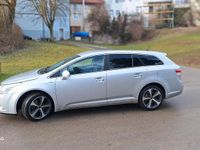 Gebraucht Toyota Avensis 130 PS (95 kW) 2010 Silber Kombi