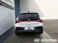 Gebraucht Hyundai i20 Prime 101 PS (74 kW) 2025 Atlas white / phantom black Kleinwagen