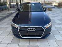 Gebraucht Audi A3 Sport 116 PS (85 kW) 2017 Blau Limousine