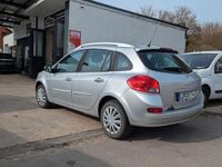 Gebraucht Renault Clio II Dynamique 101 PS (74 kW) 2009 Silber Limousine