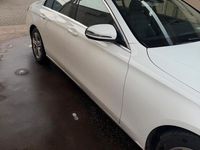 Gebraucht Mercedes E200 185 PS (136 kW) 2018 Weiß Limousine