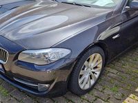 Gebraucht BMW 530 258 PS (189 kW) 2013 Grau Kombi