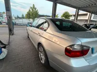 Gebraucht BMW 320 163 PS (119 kW) 2007 Silber Limousine