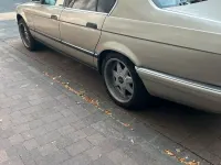 Gebraucht BMW 730 188 PS (138 kW) 1989 Gold Limousine