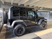 Gebraucht Jeep Wrangler Rubicon 177 PS (130 kW) 2010 Schwarz SUV