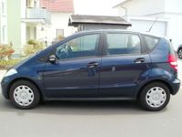Gebraucht Mercedes A150 129 PS (94 kW) 2004 Blau metallic Kleinwagen