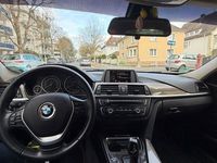 Gebraucht BMW 330 258 PS (189 kW) 2014 Silber Kombi