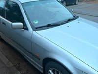 Gebraucht BMW 316 105 PS (77 kW) 2001 Silber
