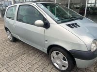 Second-hand Renault Twingo 75 CP (55 kW) 2004 Gri Hatchback