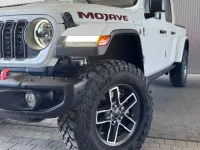 Käytetty Jeep Gladiator 290 HP (213 kW) 2024 Valkoinen Nouto