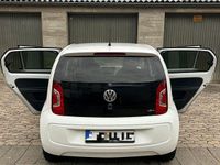 Gebraucht VW up! CLUB 75 PS (55 kW) 2015 Weiß Kleinwagen
