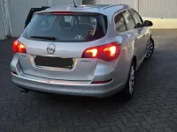 Gebraucht Opel Astra 140 PS (102 kW) 2011 Silber Kombi