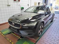 Gebraucht Volvo V60 CC 145 PS (106 kW) 2023 Kombi