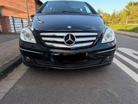 Używany Mercedes B200 193 KM (141 kW) 2005 Czarny Minivan