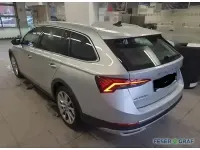 Gebraucht Skoda Octavia 150 PS (110 kW) 2023 Brillantsilber metallic Kombi