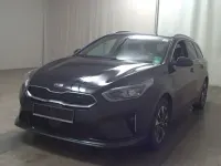 Gebraucht Kia Ceed Vision 141 PS (103 kW) 2021 1k black pearl m (metallic) Kleinwagen