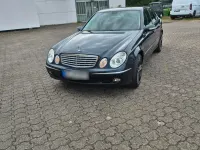 Gebraucht Mercedes E200 163 PS (119 kW) 2005 Blau Limousine
