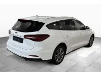 Gebraucht Ford Focus Titanium X 116 PS (85 kW) 2023 Frozen white Kombi