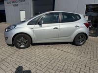 Gebraucht Hyundai ix20 Edition 105 PS (77 kW) 2014 Sleek silver Kleinwagen
