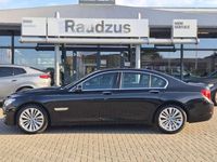 Gebraucht BMW 740 Exclusive 313 PS (230 kW) 2015 Black sapphire metallic Limousine
