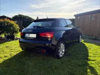 Gebraucht Audi A1 Attraction 86 PS (63 kW) 2011 Schwarz Kleinwagen