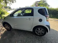 Gebraucht Toyota iQ 68 PS (50 kW) 2009 Weiß Kleinwagen