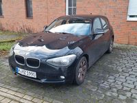 Gebraucht BMW 114 102 PS (75 kW) 2013 Schwarz Kleinwagen