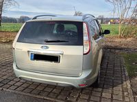 Gebraucht Ford Focus Titanium 115 PS (84 kW) 2010 Andere farben Kombi