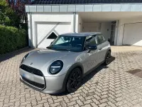 Gebraucht Mini Cooper Classic 156 PS (114 kW) 2024 Silber Kleinwagen