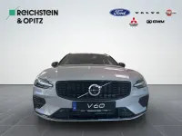 Gebraucht Volvo V60 Plus 398 PS (292 kW) 2025 Silver dawn Kombi