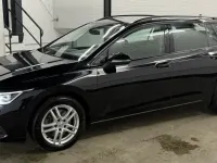 Gebraucht VW Golf VIII Life 150 PS (110 kW) 2023 Deep black perleffekt Kombi