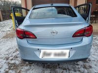 gebraucht Opel Astra 1.4 Turbo 1. Hand, 17500km, 8 fach bereift