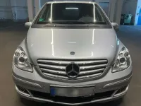 Gebraucht Mercedes B200 140 PS (102 kW) 2007 Silber Van / Kleinbus