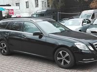 Gebraucht Mercedes E200 136 PS (100 kW) 2012 Schwarz Kombi