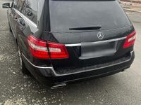 Gebraucht Mercedes E250 204 PS (150 kW) 2010 Schwarz Kombi