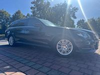 Gebraucht Mercedes E200 Elegance 136 PS (100 kW) 2016 Schwarz Kombi