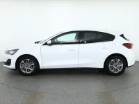 Neu Ford Focus Titanium 125 PS (91 kW) 2026 Frostweiss Limousine