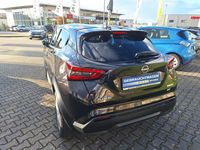 Gebraucht Nissan Juke Tekna 143 PS (105 kW) 2022 Black metallic (metallic) SUV