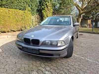 Gebraucht BMW 523 170 PS (125 kW) 1998 Silber Limousine