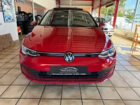 Gebraucht VW Golf VIII Life 150 PS (110 kW) 2022 Rot Limousine