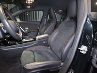 Gebraucht Mercedes CLA200 AMG 163 PS (119 kW) 2024 Metalliclack kosmosschwarz Coupé
