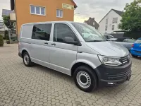 Gebraucht VW Transporter 150 PS (110 kW) 2018 Silber Van