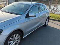 Gebraucht Mercedes A180 109 PS (80 kW) 2013 Grau Kleinwagen