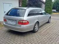 Gebraucht Mercedes E220 Classic 150 PS (110 kW) 2004 Kombi