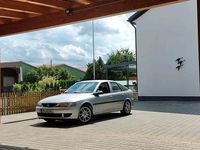 Gebraucht Opel Vectra 116 PS (85 kW) 1996 Silber Limousine