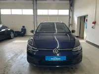 Gebraucht VW Golf VIII Life 116 PS (85 kW) 2023 Atlantik blue metallic Kombi