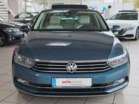 Gebraucht VW Passat Highline 150 PS (110 kW) 2018 Blau Kombi